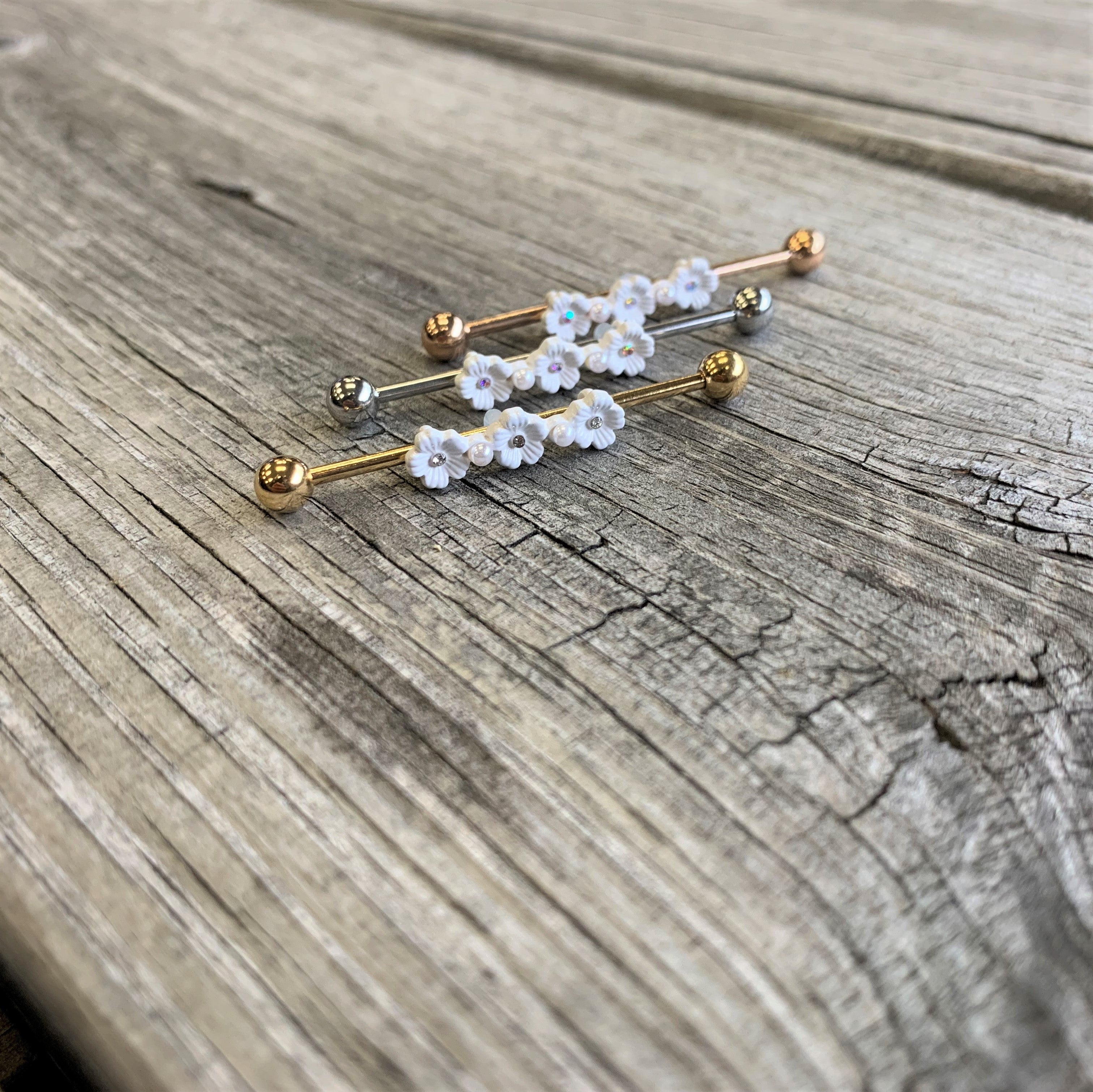 14G Aurora Gem White Flower Industrial Barbell 38mm