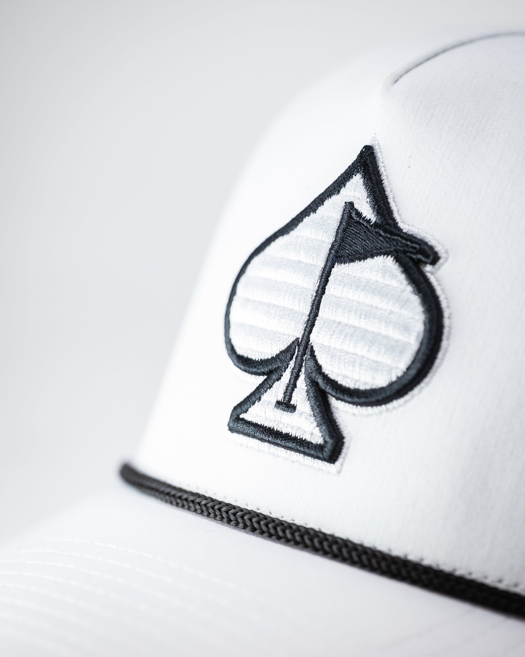 Gorra de cuerda perforada - Blanca
