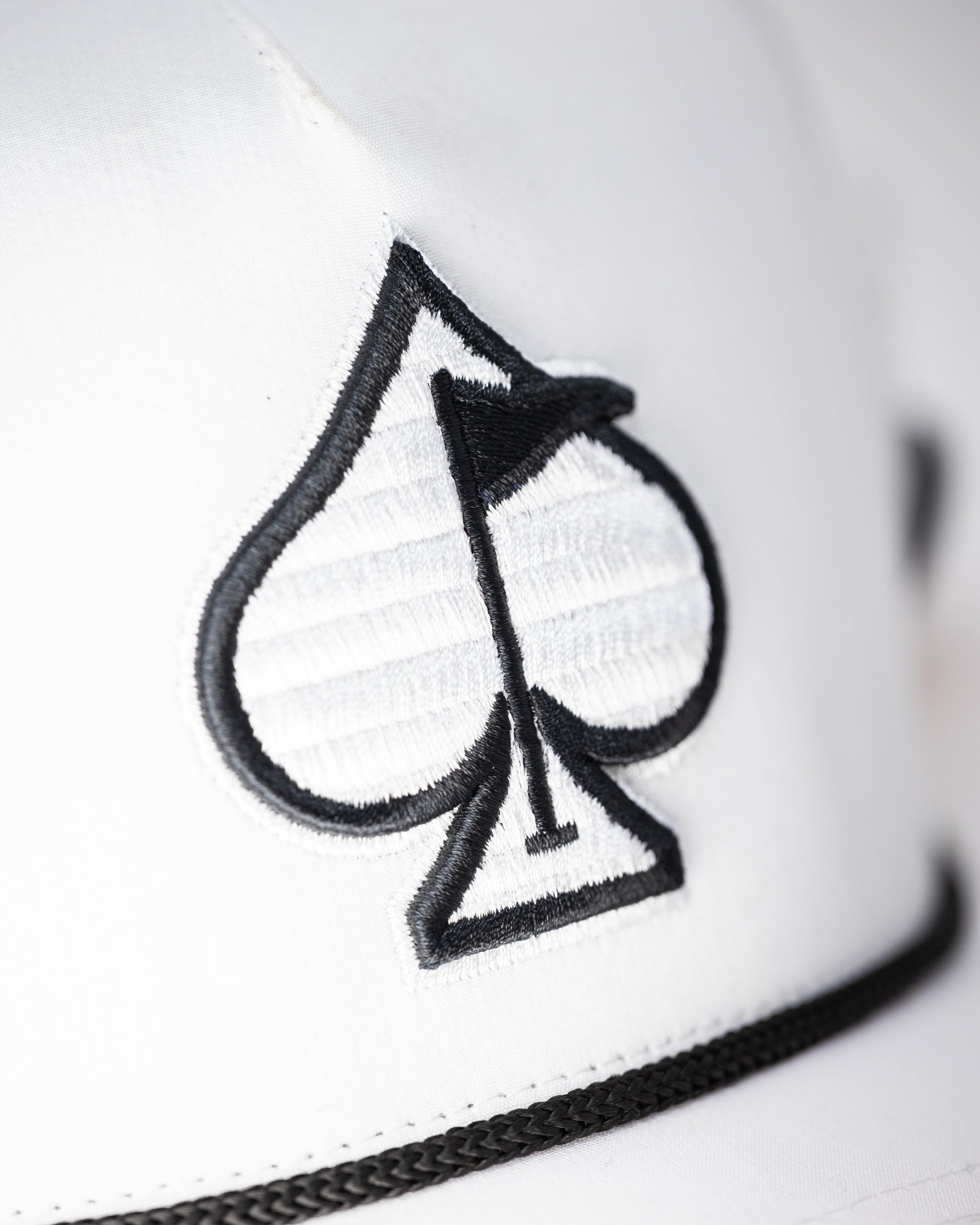 Gorra de cuerda perforada - Blanca