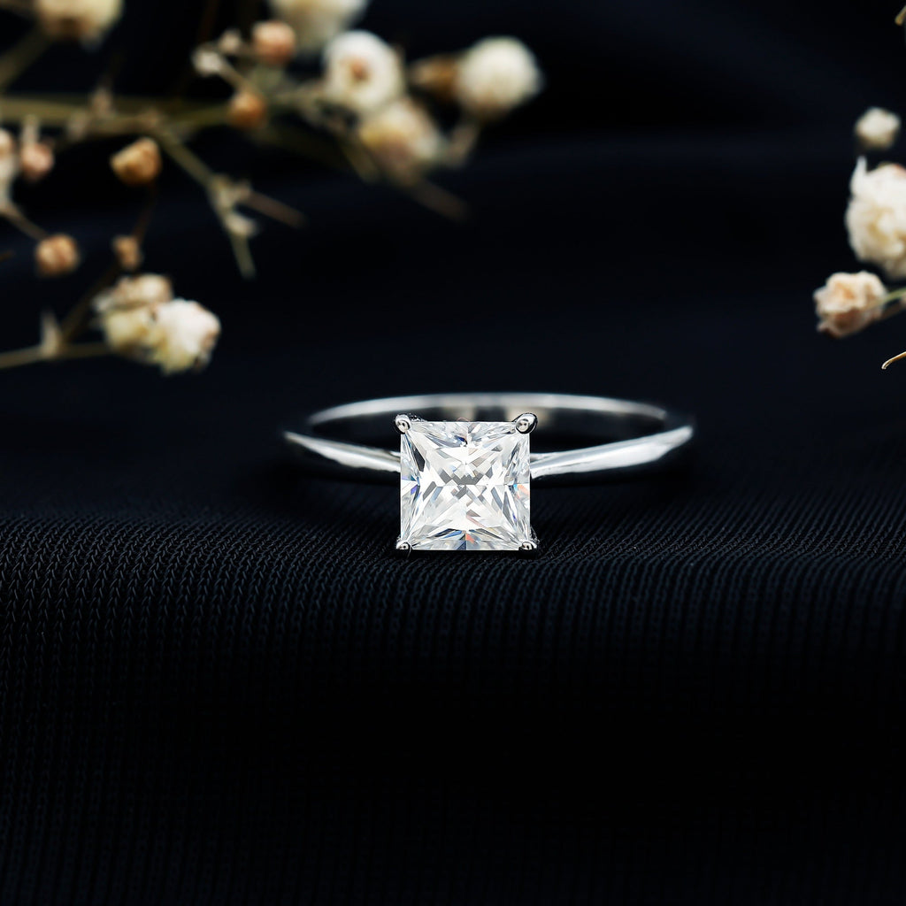 Solitaire 1 Carat Princess Cut Lab Grown Diamond Engagement Ring with IGI Certificate