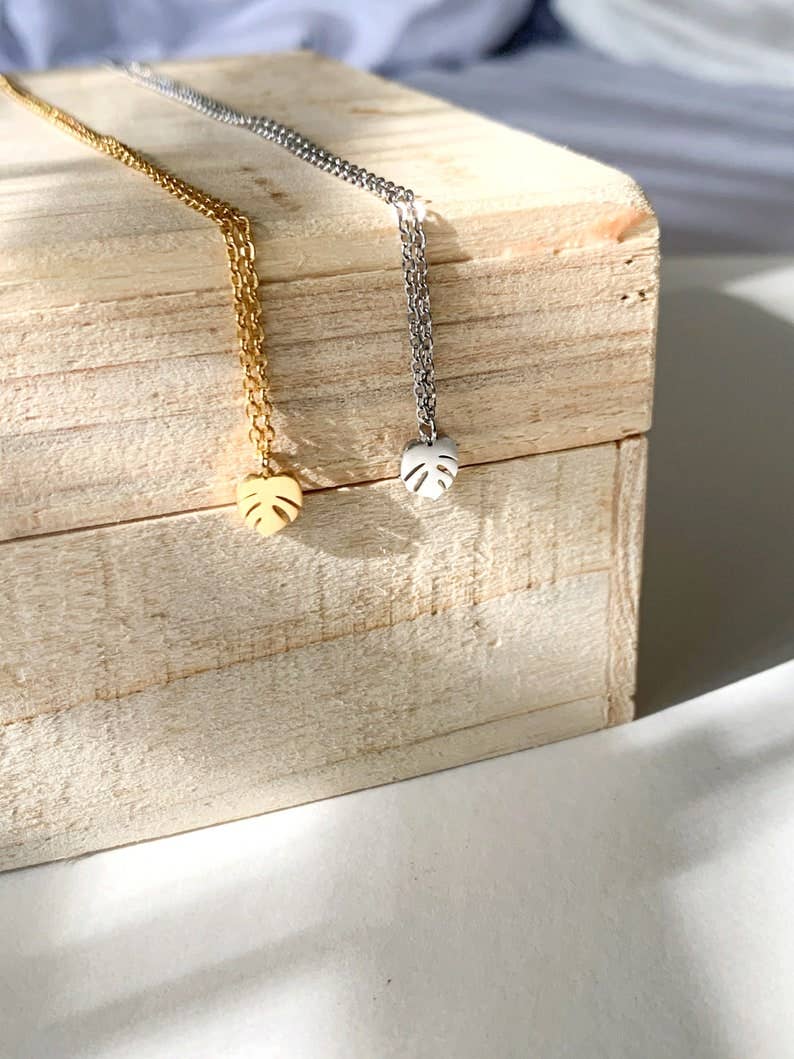 Monstera Deliciosa Charm Bracelet