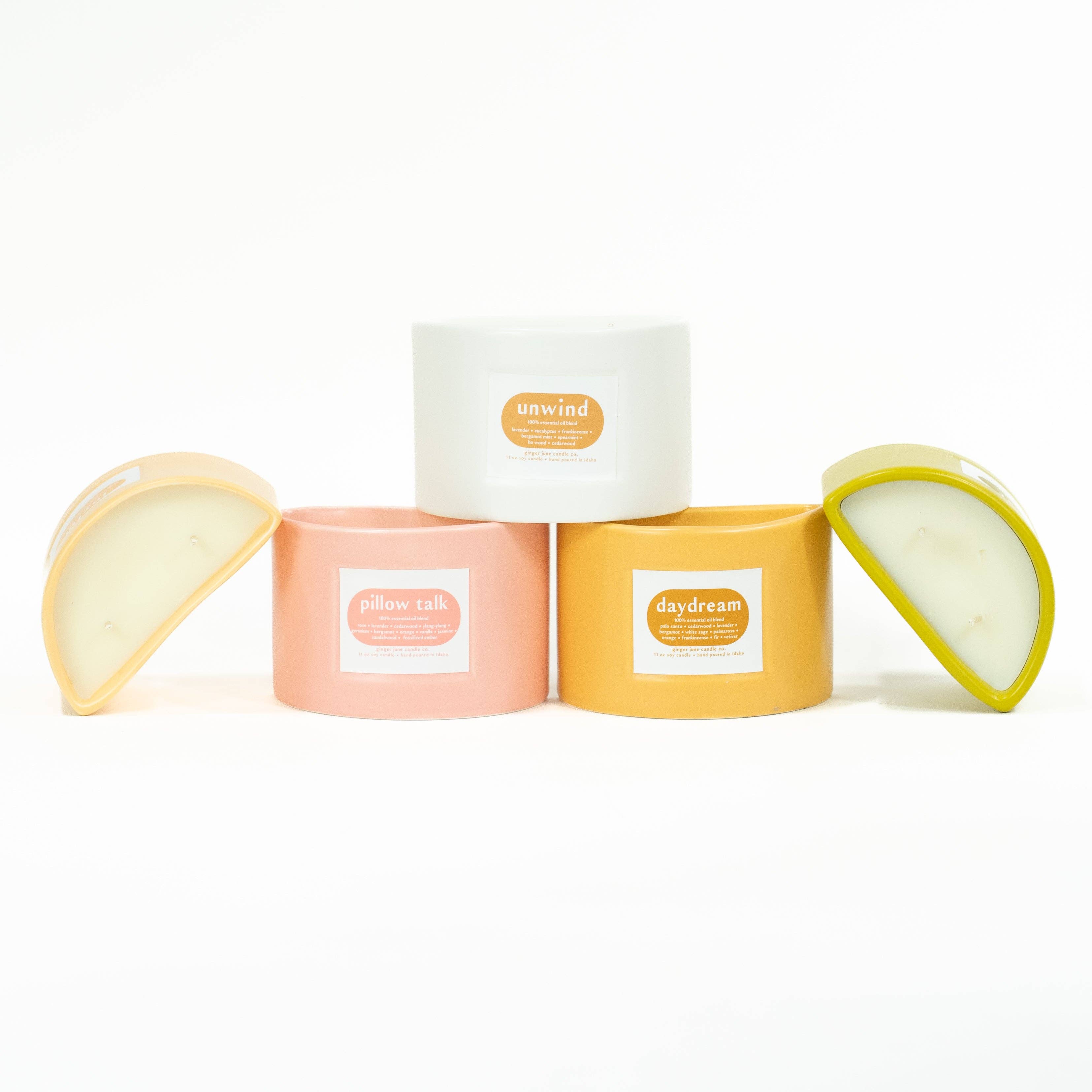 Half moon candle | 11 oz | 100% essential oil
